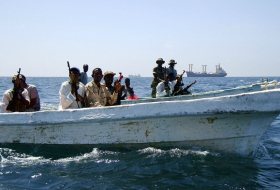 EU to keep patrolling for Somali pirates until end of 2018